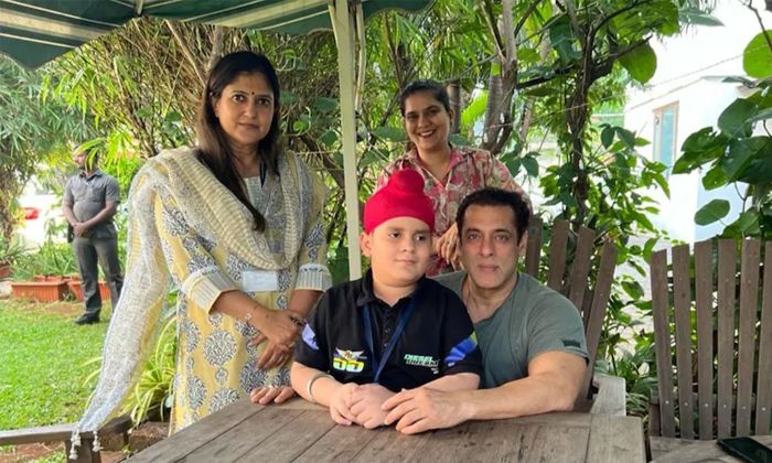 Salman Khan kept his word on the issue of the cancer stricken boy