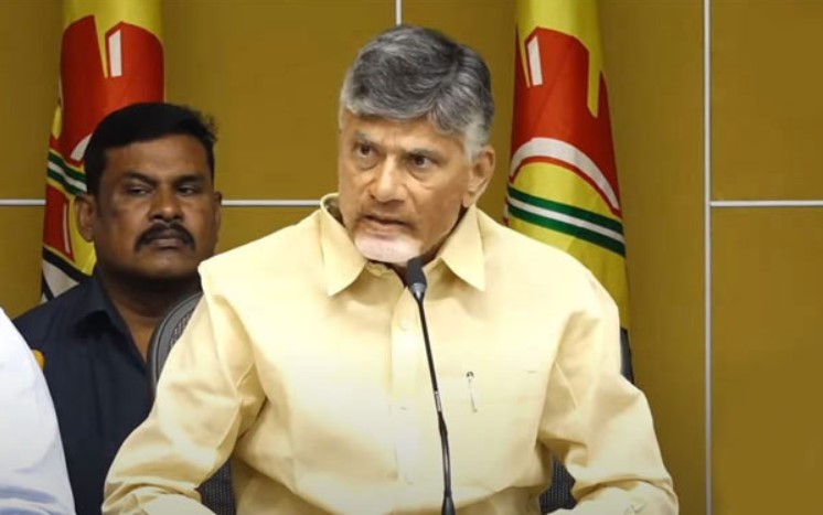Jagan Started His Rule With Demolitions..: Chandrababu Jagan Started His Rule With Demolitions..: Chandrababu-TeluguStop.com