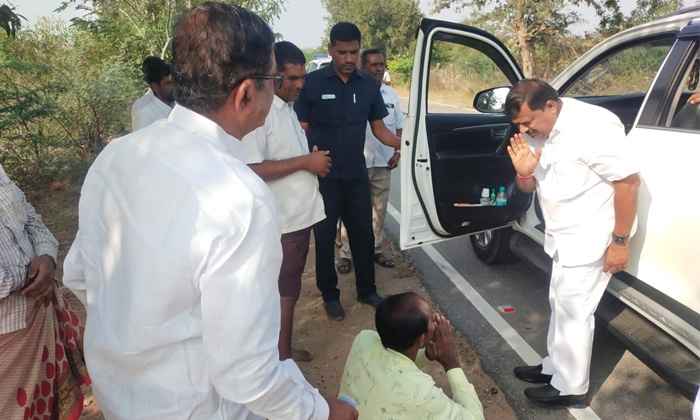  Devarakonda Mla Nenavath Balu Naik Kind Gesture Towards Disabled Person Details,-TeluguStop.com