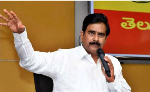 Kodali Nani Krishna District Is Defaming...: Devineni Uma Kodali Nani Krishna District Is Defaming...: Devineni Uma-TeluguStop.com