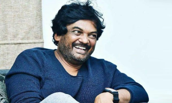  Director Puri Jagannath Planning Multi Starrer Movie With Chiranjeevi And Venkat-TeluguStop.com