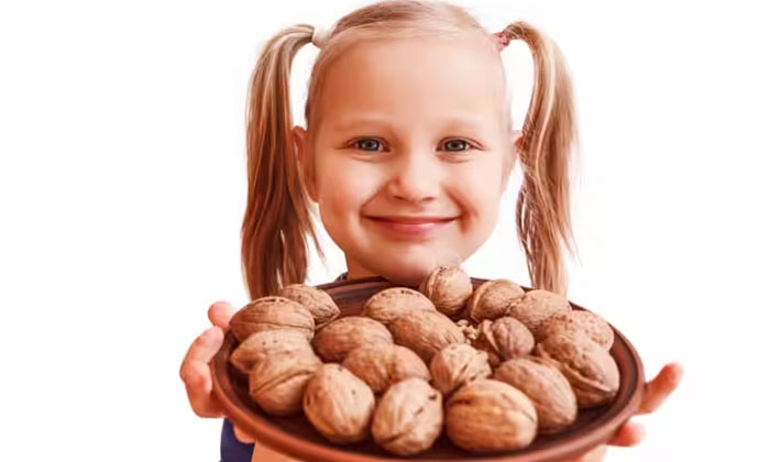 Giving Your Kids These Brain Boosting Foods? Brain Boosting Foods, Brain Health,-TeluguStop.com