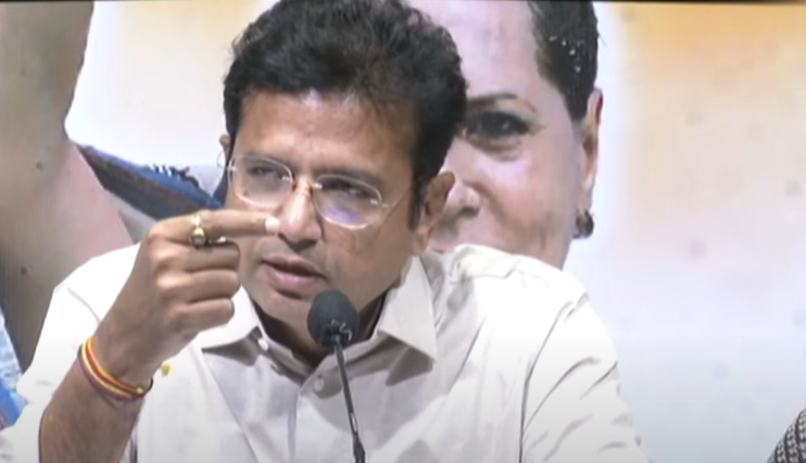 Seeing Brs Leaders Makes Me Sad..: Minister Sridhar Babu Seeing Brs Leaders Makes Me Sad..: Minister Sridhar Babu-TeluguStop.com