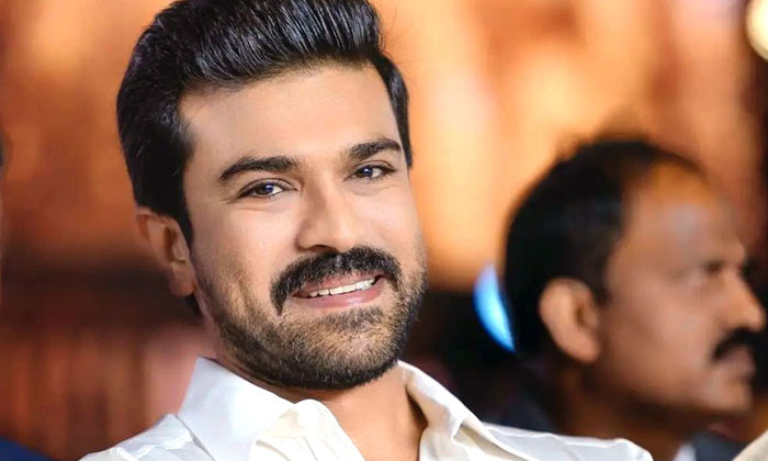 Ram Charan : రామ్ చరణ్ కారును ఫాలో అయిన ఫ్యాన్స్.. చరణ్ చేసిన పని ...