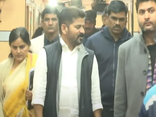  Cm Revanth Reddy's Team Met With Upsc Chairman..!revanth Reddy,,upsc Chairman, M-TeluguStop.com