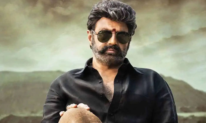 Telugu Balakrishna, Honey Rose, Kurnool, Shruti Haasan, Sln Theatre, Thaman, Tol