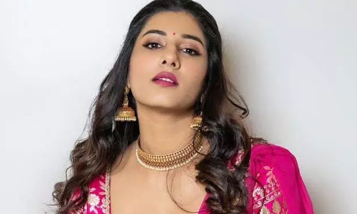 Telugu Insta, Tollywood, Vishnu Priya-Movie