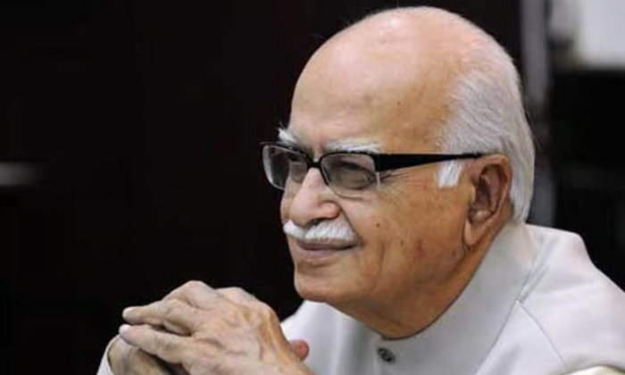 Bjp Veteran Leader Lk Advani Conferred With Bharat Ratna Announces Pm Modi Bjp Veteran Leader Lk Advani Conferred With Bharat Ratna Announces Pm Modi-TeluguStop.com