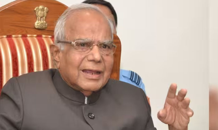  Bhanwarilal Purohit : పంజాబ్ గవర్నర్ పదవిక-TeluguStop.com