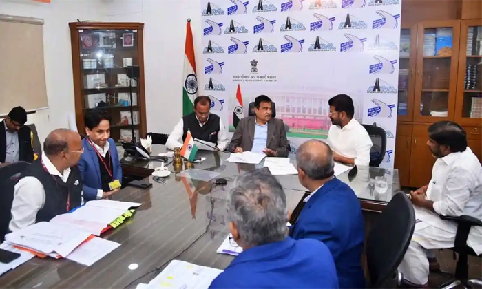  Cm Revanth Reddy Met Union Minister Nitin Gadkari-TeluguStop.com