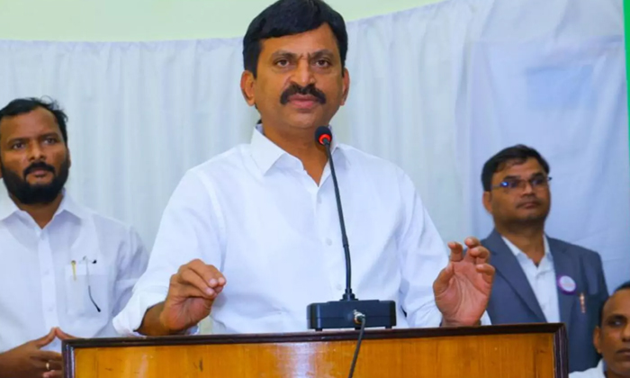  Minister Ponguleti Srinivasa Reddy : అధికారం ఎప్పుడూ-TeluguStop.com