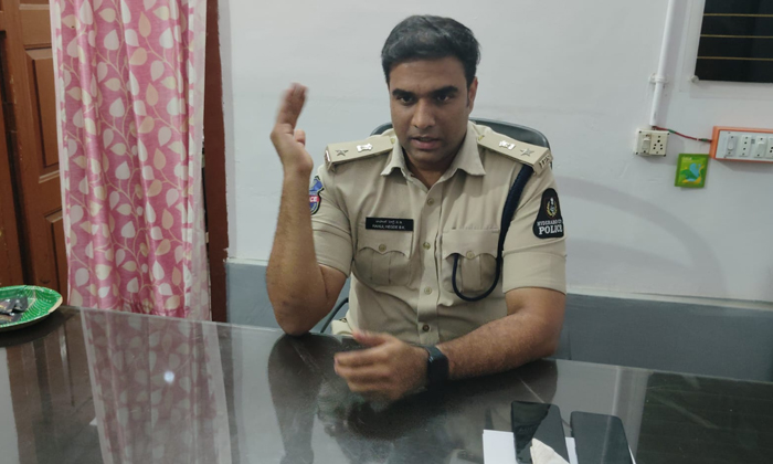  Crackdown On Ganja Smuggling District Sp Rahul Hegde, Ganja Smuggling, Suryapet-TeluguStop.com