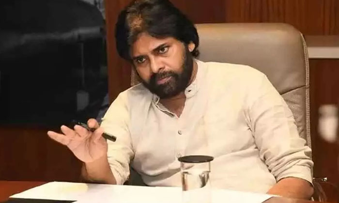  Pawan Kalyan : ఢిల్లీకి జనసేనాని పవన్ -TeluguStop.com