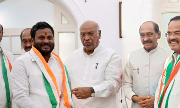  Patan Cheru Leader Neelam Madhu Is Again In The Congress Fold-TeluguStop.com