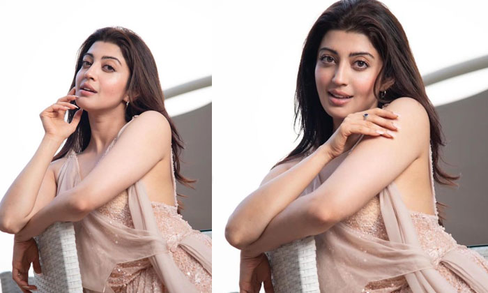  Actress Pranitha Subhash Valentines Day Special Photoshoot-TeluguStop.com