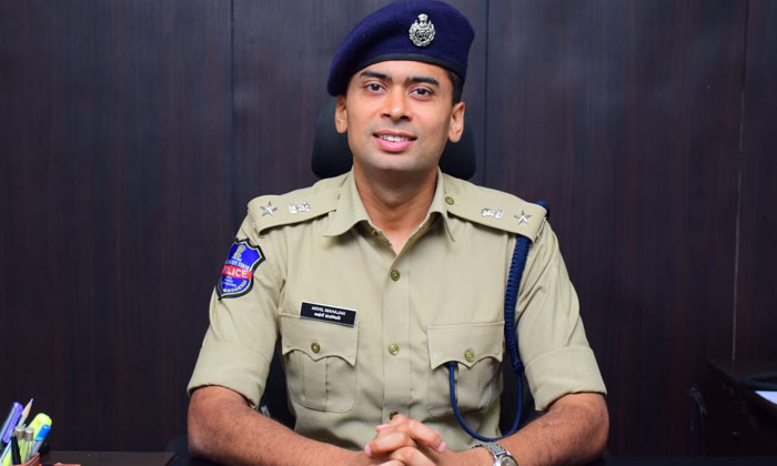  People Should Be Alert To Cyber Criminals., Rajanna Sirisilla District, Sp Akhil-TeluguStop.com