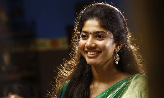  Sai Pallavi About Her Remuneration-TeluguStop.com