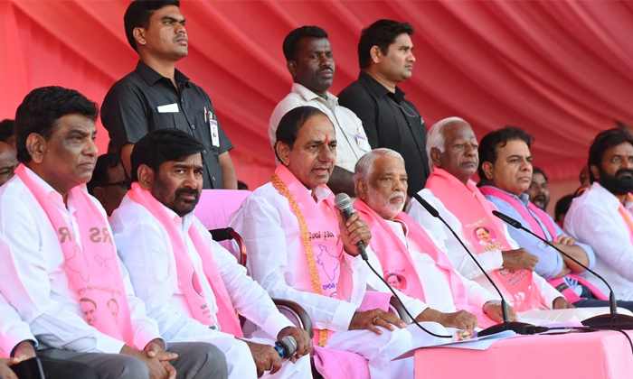  Cm Revanth Reddy : కేసీఆర్ మాట్లాడిన భాష�-TeluguStop.com