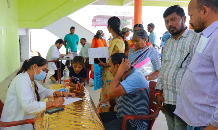  Successful Free Medical Camp Former Mptc Balraj Yadav , Mptc Balraj Yadav, Succ-TeluguStop.com