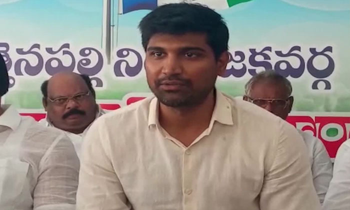  Mp Lavu Srikrishna Devarayalu Clarified Where The Competition Will Be In The Ne-TeluguStop.com