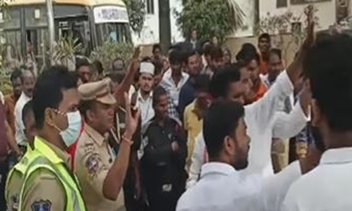  Tension At Mallareddy University Medchal District-TeluguStop.com