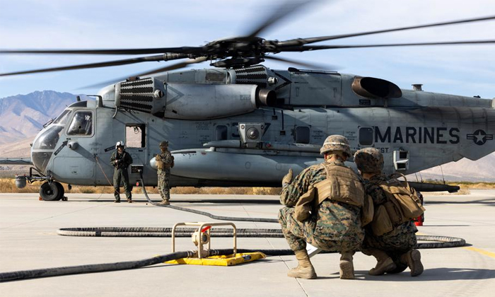  Us Marine Corps Looking For 5 Marines After Helicopter Went Missing-TeluguStop.com