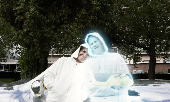  Woman Who Does Household Chores With Ai Holographic Partner Set To Marry Soon V-TeluguStop.com