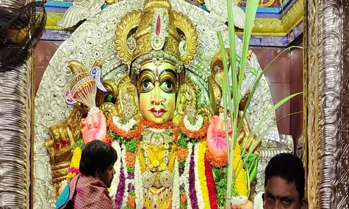  Bhimavaram Mavullamma Temple Specialities Details Here Goes Viral In Social Med-TeluguStop.com