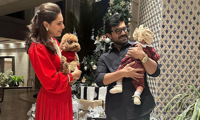  Upasana Posts A Pic Of Her Daughter With Twin Sisters-TeluguStop.com