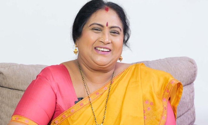  Actress Rajyalakshmi About Incident In Evv Shooting-TeluguStop.com