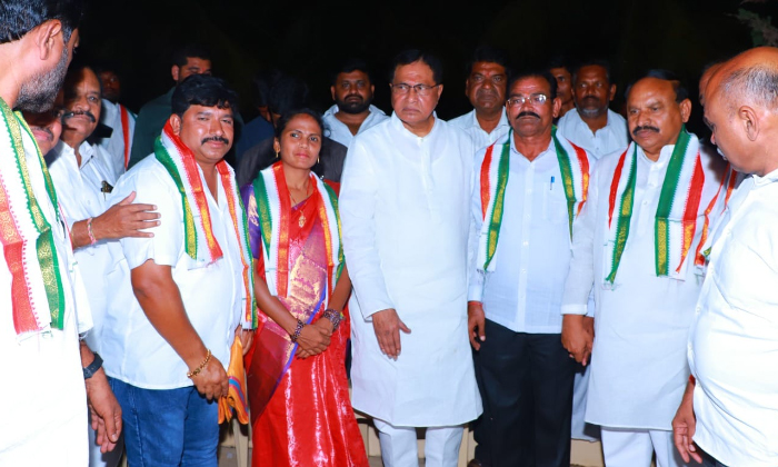  Congress Brs Councilors Who Joined The Congress Party-TeluguStop.com