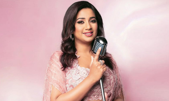  Do You Know Shreya Ghoshal Remuneration For One Song-TeluguStop.com