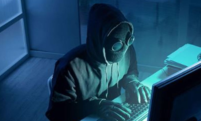  Cheating By Cyber Criminals In The Name Of Stock Markets Hyderabad-TeluguStop.com