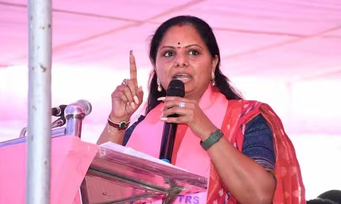  The Focus On The Vote Note Is Not On Girls Jobs Mlc Kavitha-TeluguStop.com