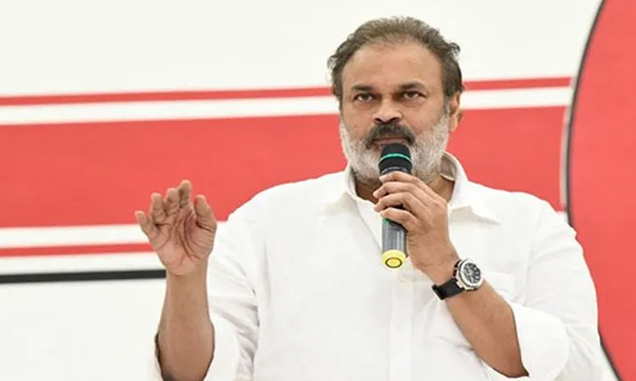  Nadendla Nagababu Is Pacifying The Janasena Leaders Who Did Not Get Tickets-TeluguStop.com