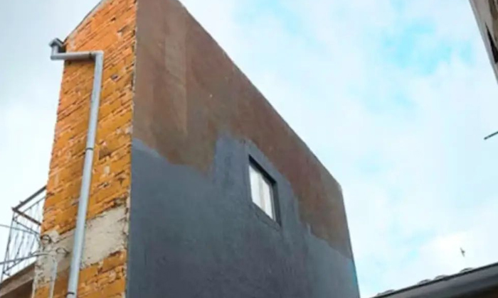  People Are Climbing To See The Narrowest House In The World Where Is It-TeluguStop.com