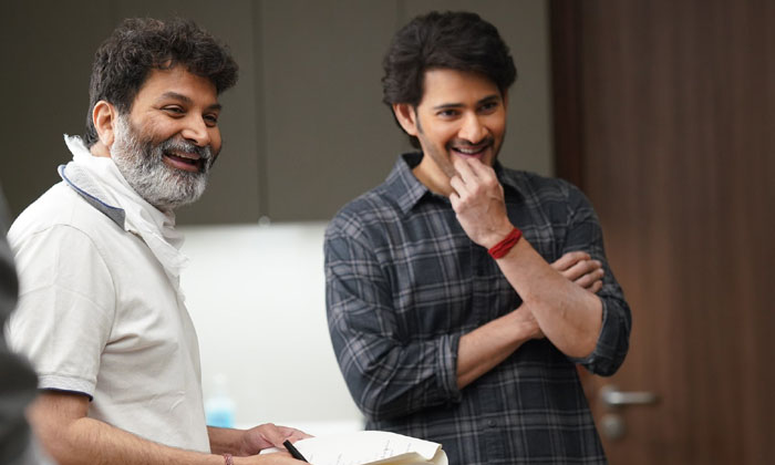 Do You Know The Director Who Created A Fight Between Mahesh Babu Krishna Do You Know The Director Who Created A Fight Between Mahesh Babu Krishna-TeluguStop.com