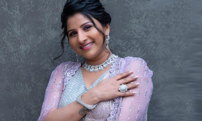  Singer Mangli Reaction To Accident Rumors-TeluguStop.com