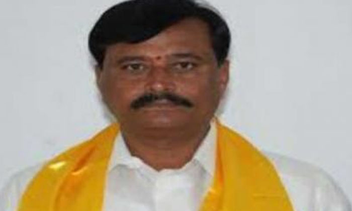  There Is Intense Tension At The Residence Of Hindupuram Tdp President Parthasar-TeluguStop.com