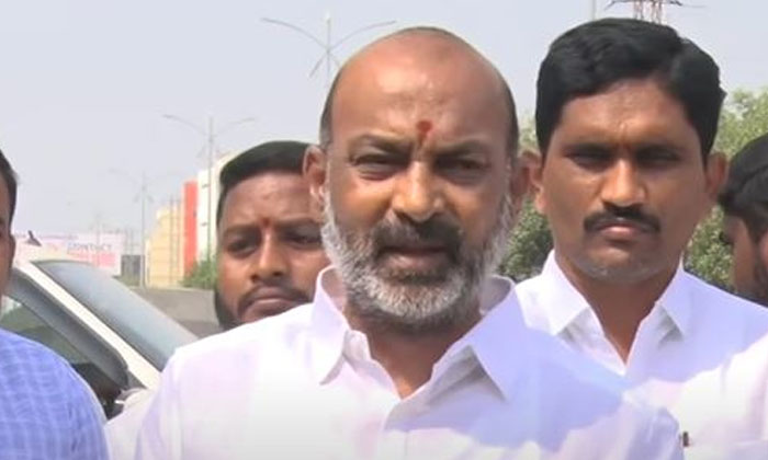  Whats Wrong If Revanth Reddy Meets Modi Bandi Sanjay-TeluguStop.com