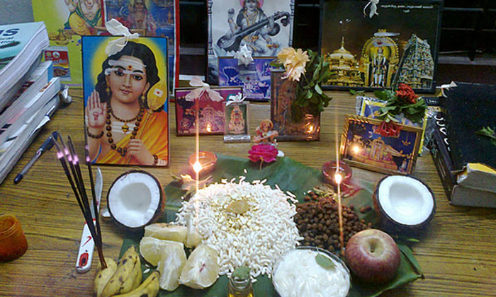Telugu Bhaktha Shabari, Devotees, God Naivedyam, Naivedyam, God, Pulihora, Templ