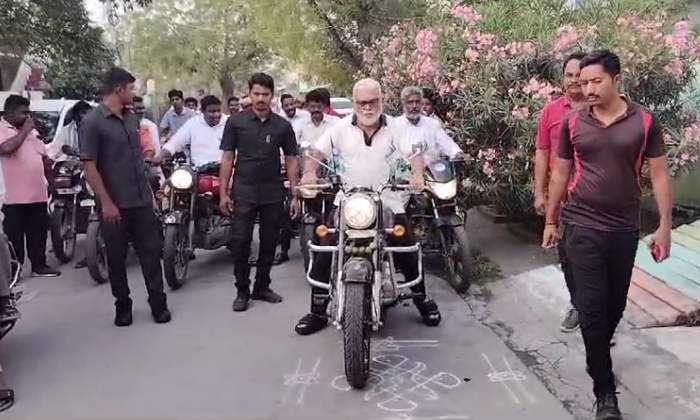 Minister Ambati Ram Babu Rides Bullet Bike, Minister Ambati Ram Babu ,bullet Bik Minister Ambati Ram Babu Rides Bullet Bike, Minister Ambati Ram Babu ,bullet Bik-TeluguStop.com