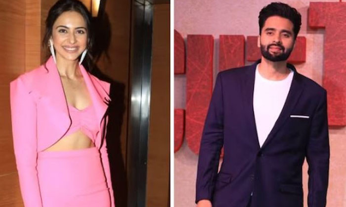  Rakul Preet Singh Liked This About Jacky Bhagnani When She First Met Him-TeluguStop.com