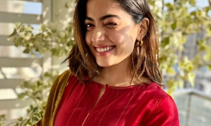  Rashmika Mandanna Bad Habbits Full Details Inside-TeluguStop.com