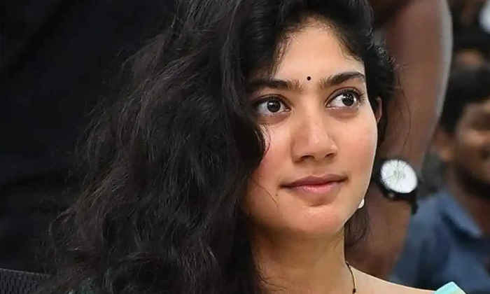  Sai Pallavi Dedication Levals For Movies-TeluguStop.com