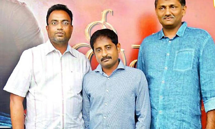  Tollywood Producers Busy In Other Languages-TeluguStop.com