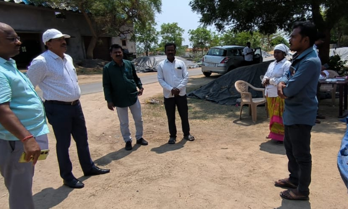  Additional Collector Khemya Naik Inspects The Purchase Centres, Additional Colle-TeluguStop.com