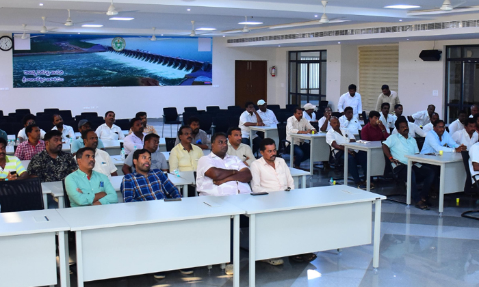  Additional Collector Khimya Naik In A Meeting With Raw Rice Millers,additional C-TeluguStop.com