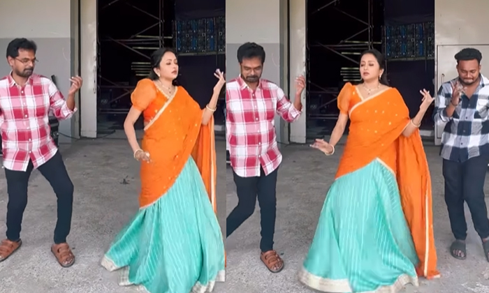  Anchor Suma Funny Dance Video With Staff Viral Social Media, Anchor Suma, Social-TeluguStop.com