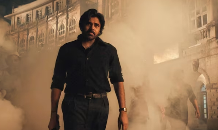  Bollywood Shocked By Pawan Kalyan's Stardom, Pawan Kalyan, Bollywood, Atlee Dire-TeluguStop.com